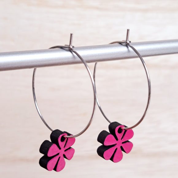 Daisy flower hoop earrings - pink
