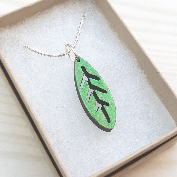 Leaf Necklace - Grass Green